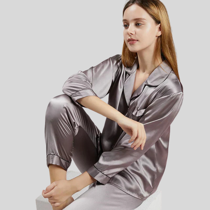 Zijden pyjama's - elegante nachtkleding voor dames
