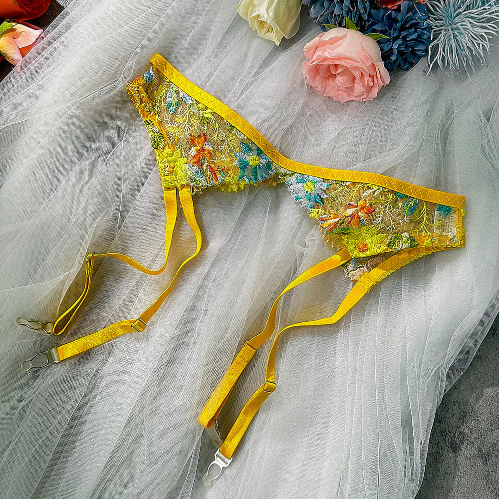 
                  
                    Gele bloemen kant lingerieset 3-delig
                  
                