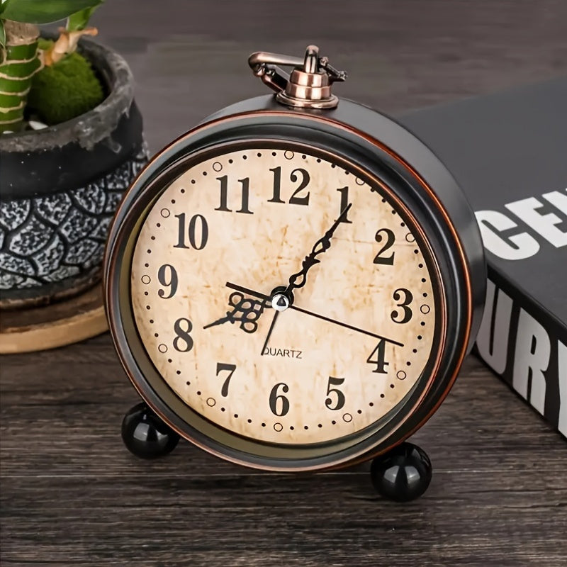 Retro Metalen Wekker met Stil Uurwerk – Klassieke Afmetingen voor Slaapkamer of Bureau