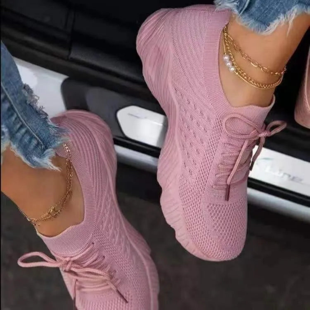 Lucht doorlatende chunky dames sneakers met veters – Saphira