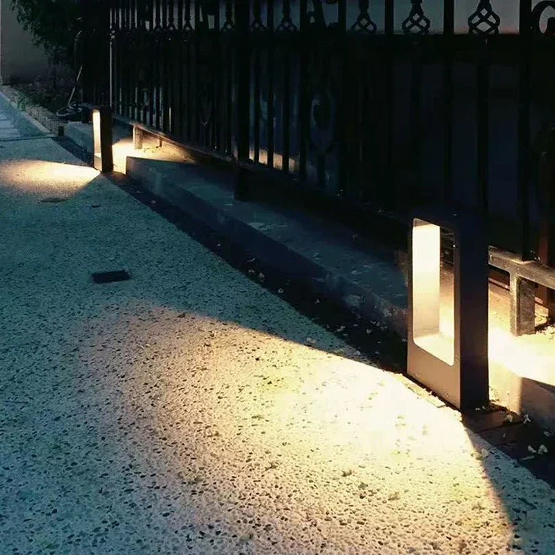 Hoogwaardige tuinlamp met duurzame montage voor buitengebruik