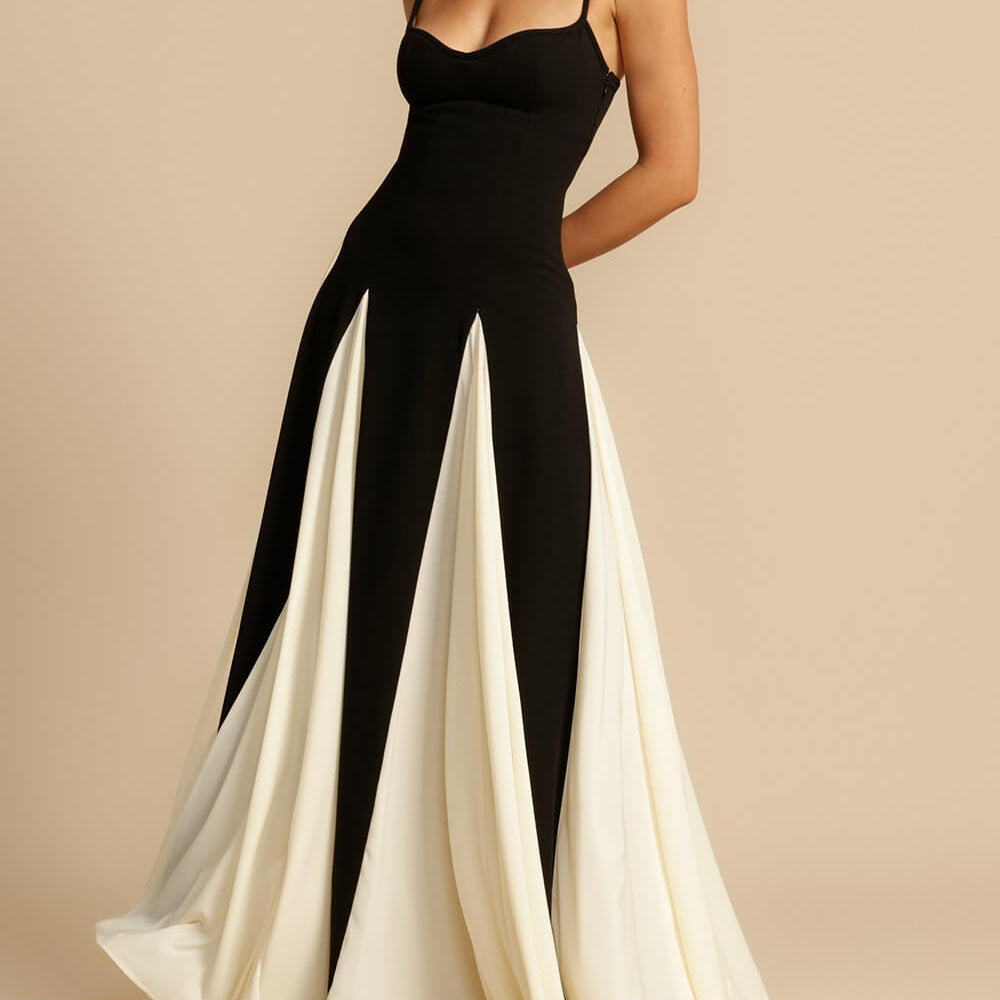 
                  
                    Zelda - Elegante Strapless Maxi-Jurk met Uitlopende Rok - SkinzLine
                  
                
