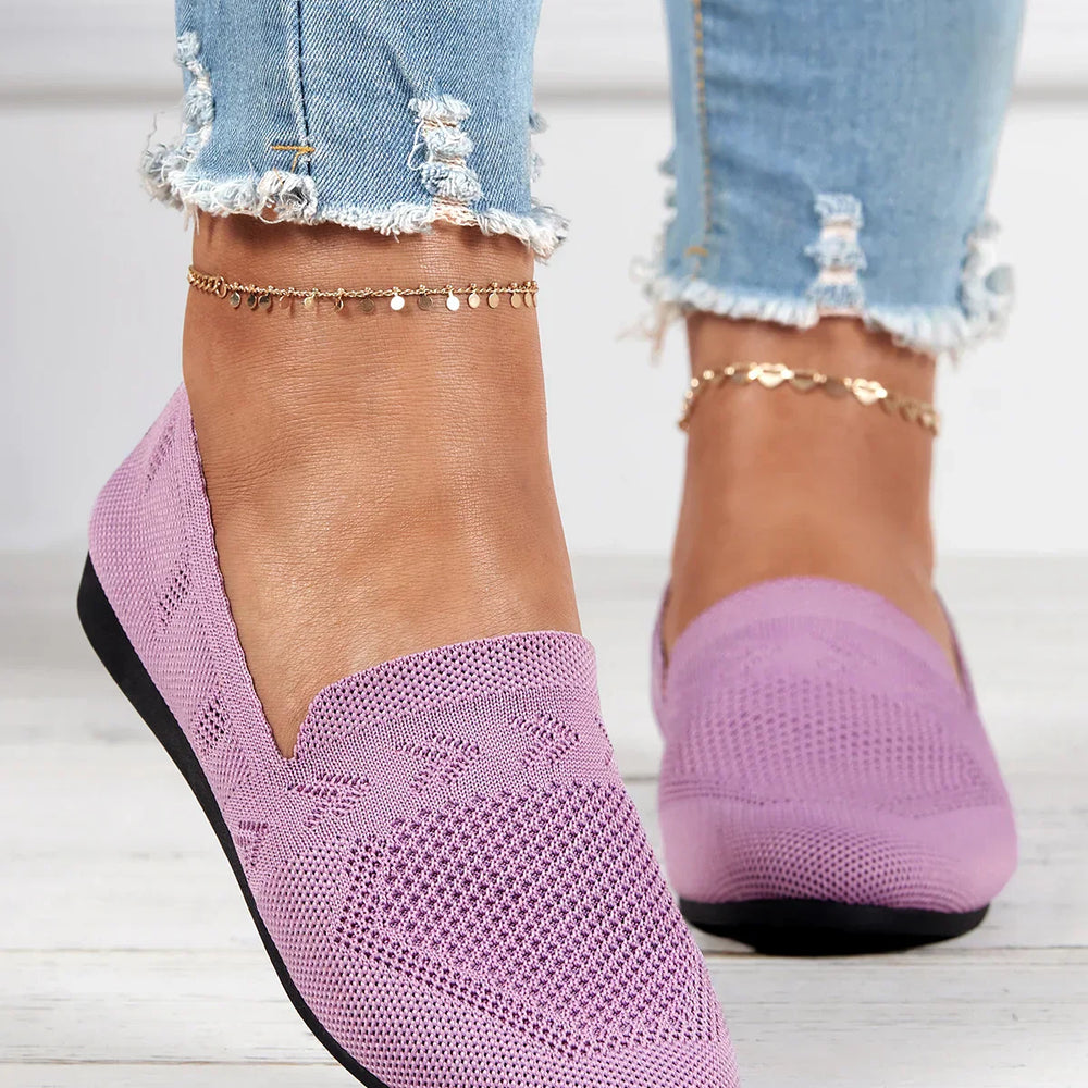 
                  
                    Delavira – Ademend Vlakke Damesschoenen met Slip-On Ontwerp voor Dagelijks Comfort
                  
                