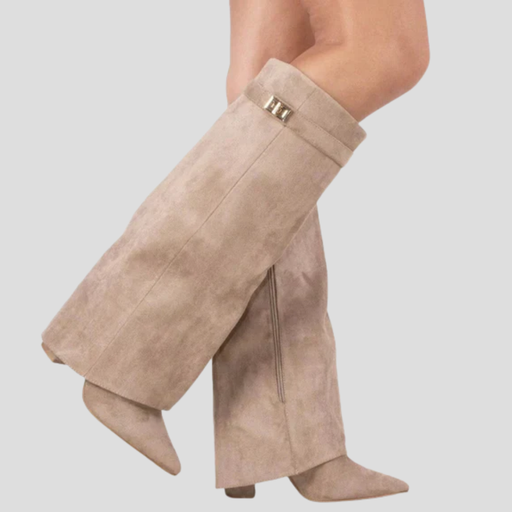 Hoge laarzen met klep en blokhak