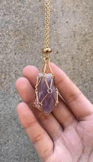 Ketting met verwisselbare kristalsteen voor stralende stijl en harmonie.
