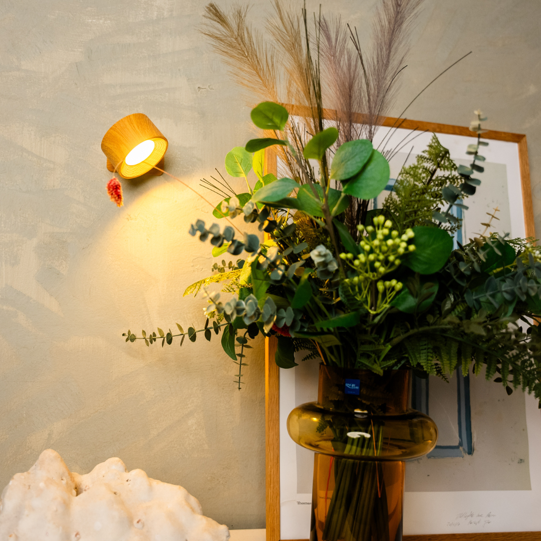 Snoerloze LED-wandlamp met 360° draaibare kop, aanraakdimmer, 3 lichtkleuren en USB-C-accu