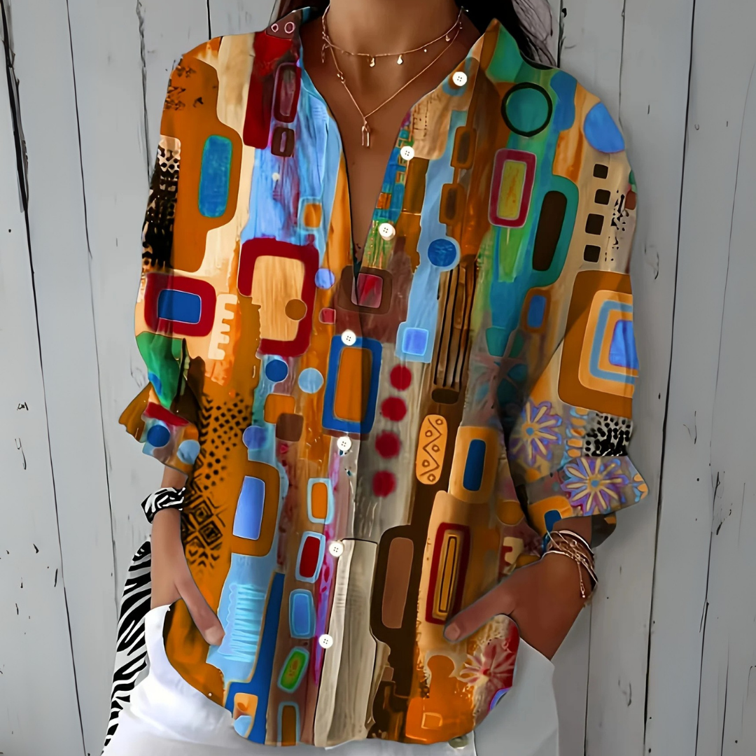 Damesblouse met kunstzinnig bedrukte knoopsluiting en losse pasvorm