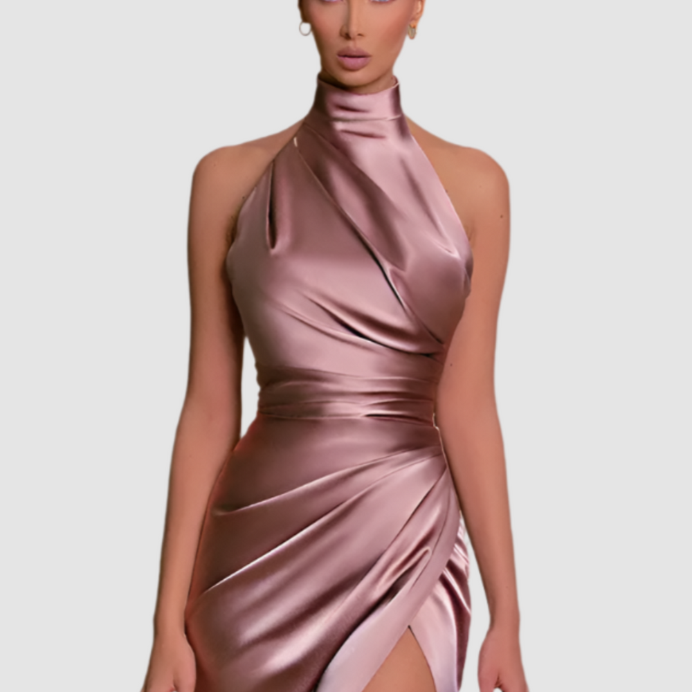 
                  
                    Selviana – Elegante Mouwloze Gown met Hoge Split en Staande Kraag - SkinzLine
                  
                