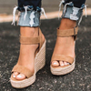 Casual T-band sandalen met sleehak voor dames