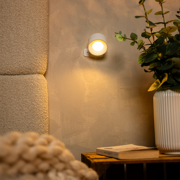 Snoerloze LED-wandlamp met 360° draaibare kop, aanraakdimmer, 3 lichtkleuren en USB-C-accu