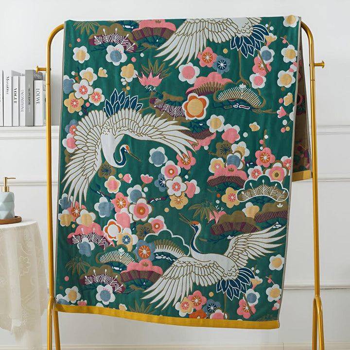 Weelderige bloemenkraanvogelbadhanddoek - elegant comfort met artistieke flair