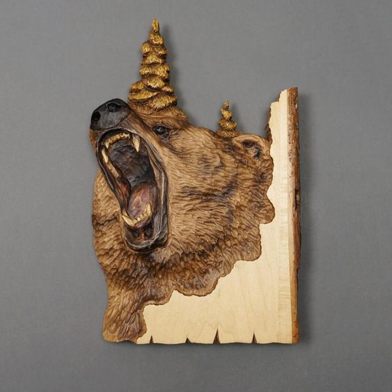 Handgesneden Houten Wanddecoratie in Diervorm