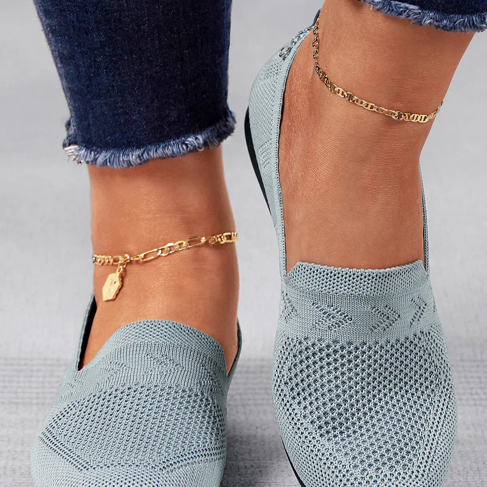 
                  
                    Delavira – Ademend Vlakke Damesschoenen met Slip-On Ontwerp voor Dagelijks Comfort
                  
                