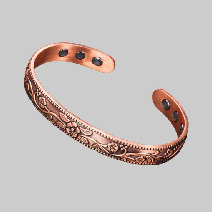 Magnetic therapy bracelet