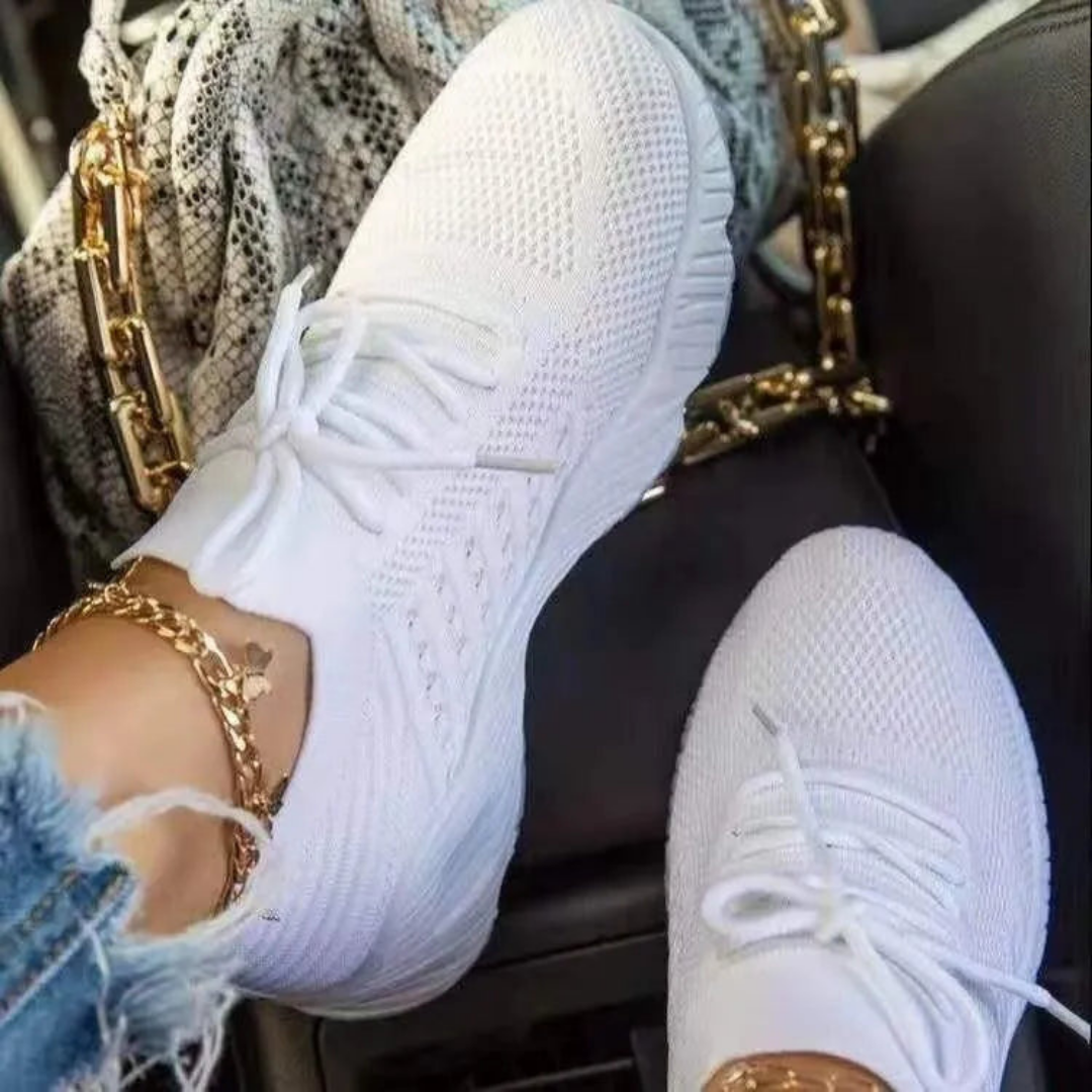 Lucht doorlatende chunky dames sneakers met veters – Saphira
