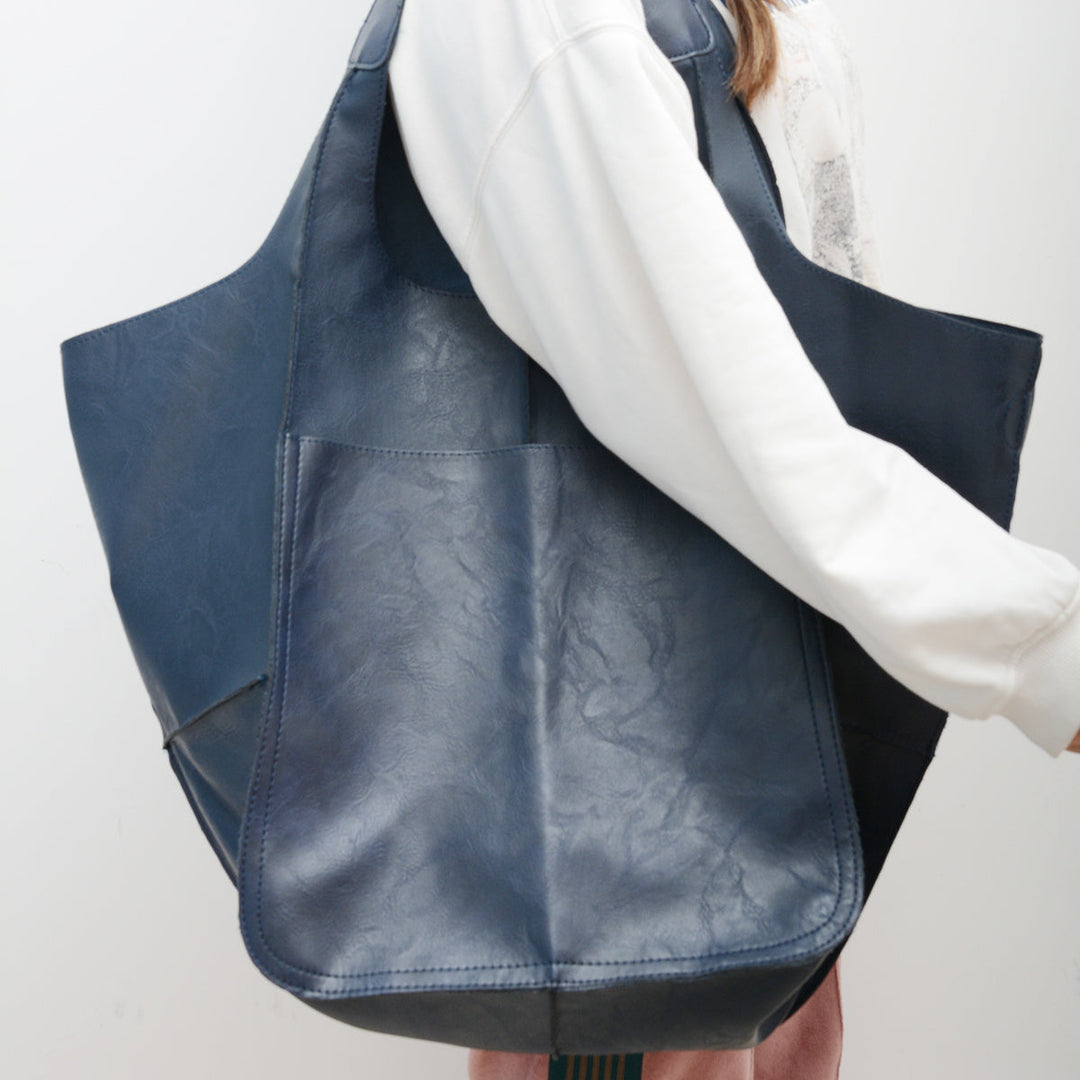 Grote RetroWave Strandtas – Elegant en Functioneel