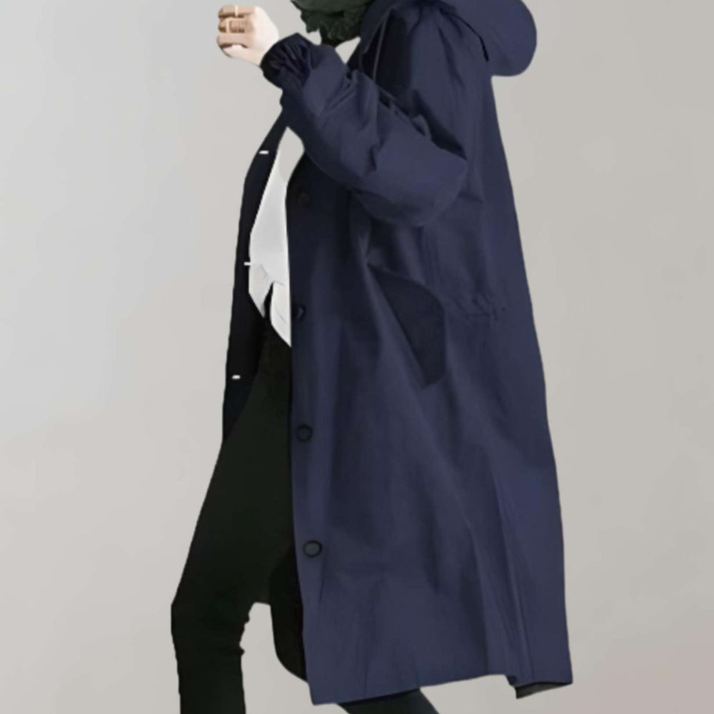 
                  
                    Selene - Waterdichte en Warme Trenchcoat met Capuchon - SkinzLine
                  
                