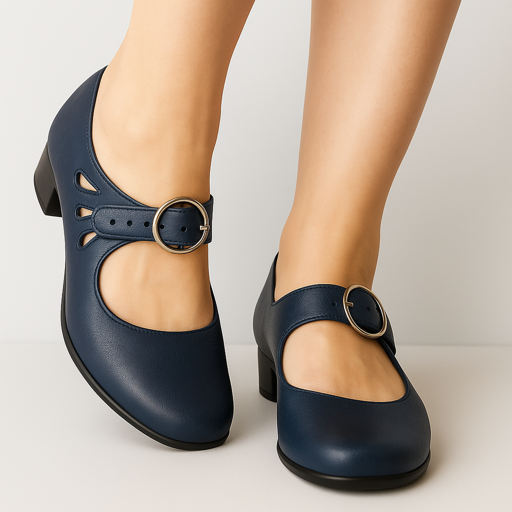 
                  
                    Bravina – Orthopedische Vintage Schoenen met Ronde Neus en Verfijnde Details
                  
                