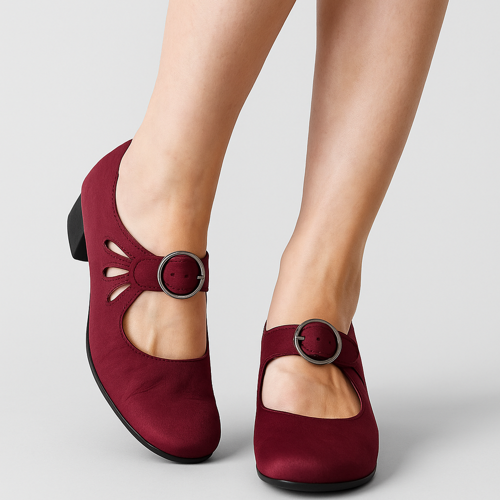 
                  
                    Bravina – Orthopedische Vintage Schoenen met Ronde Neus en Verfijnde Details
                  
                