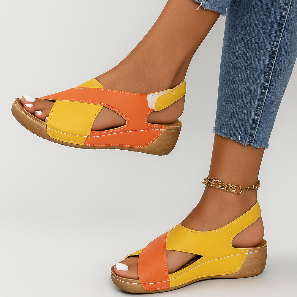 
                  
                    Calmessa – Ademend Wandelsandaal voor Dames met Lichtgewicht Comfort en Elegante Look
                  
                