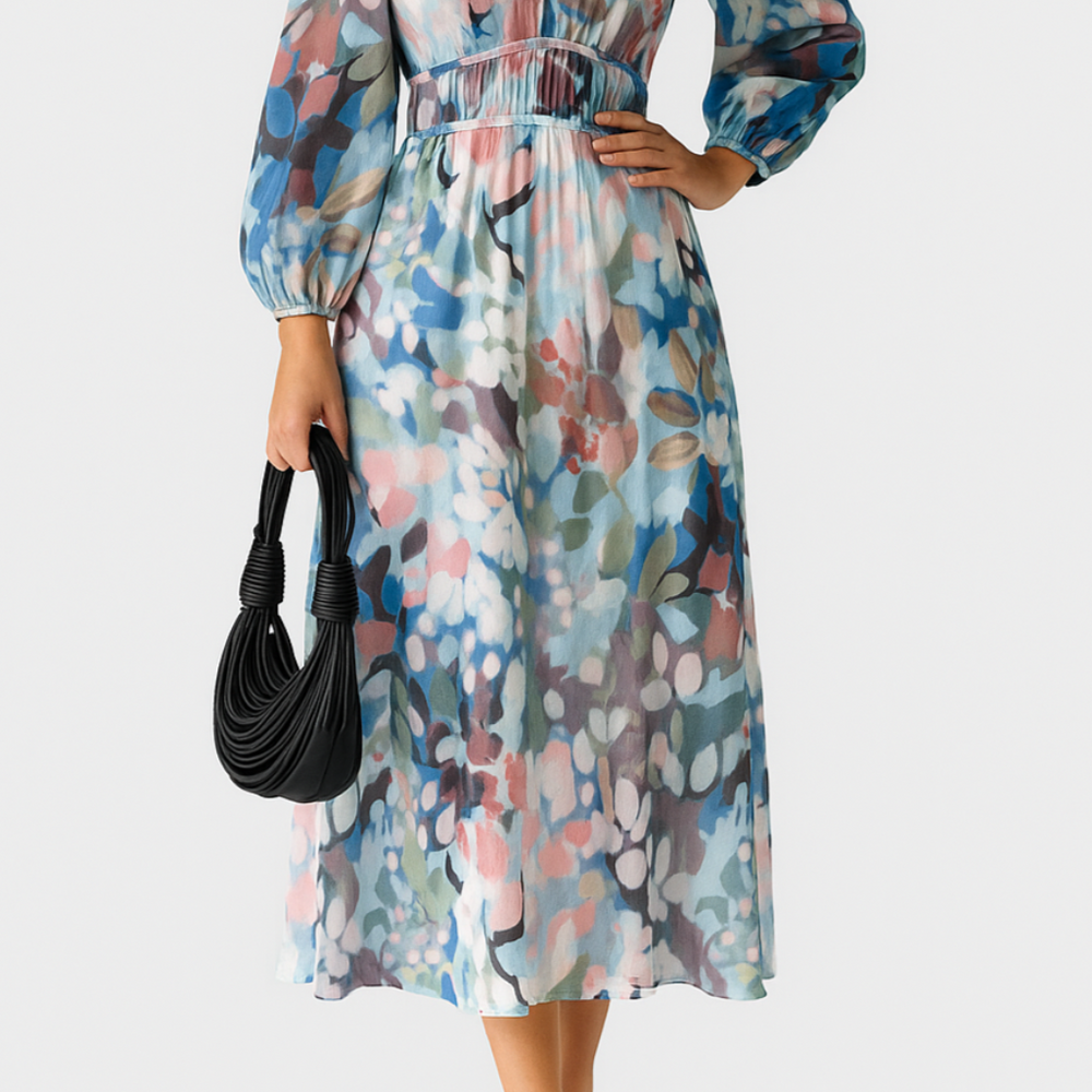 
                  
                    Floradia – Luchtige Bloemen Maxi Jurk met V-Hals
                  
                