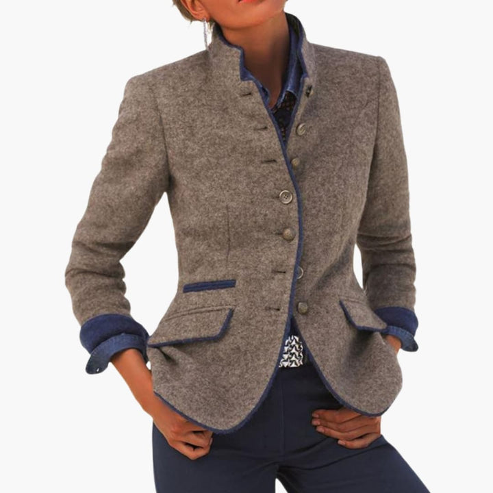 Dames Blazer met Reverskraag – Knop Front Stijl