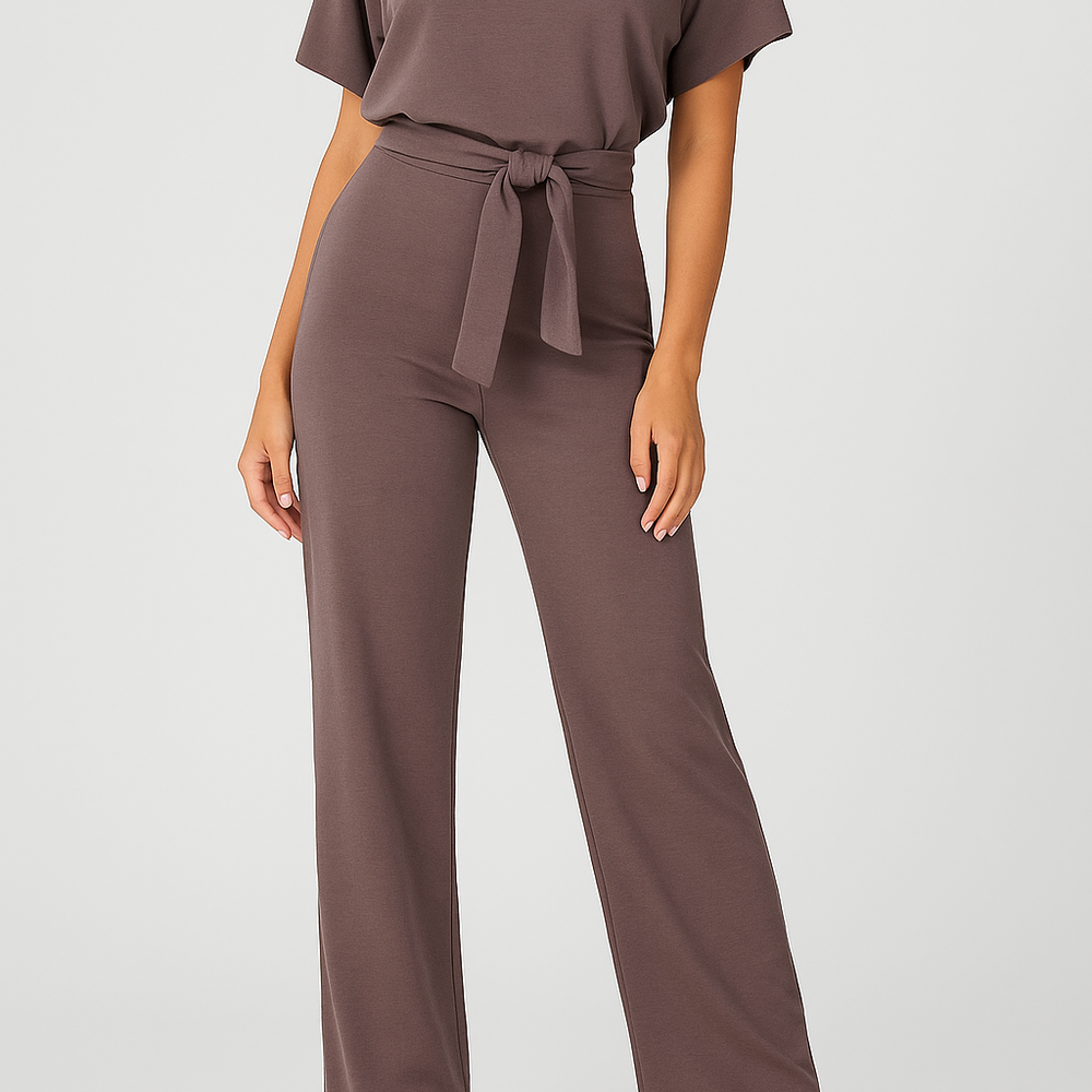 
                  
                    Elanira – Elegante Jumpsuit met Ceintuur en Wijde Pijpen
                  
                