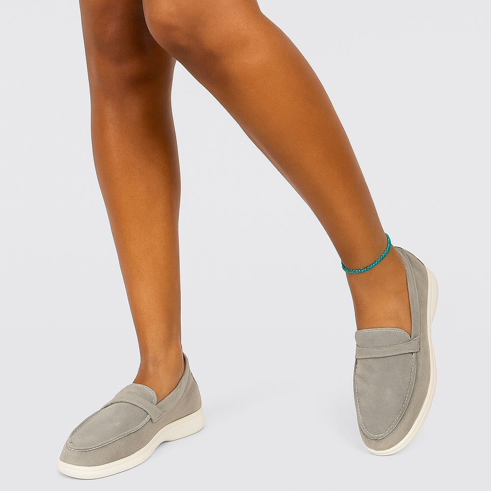 
                  
                    Esmarée – Klassieke Loafers voor Tijdloze Eleganties
                  
                
