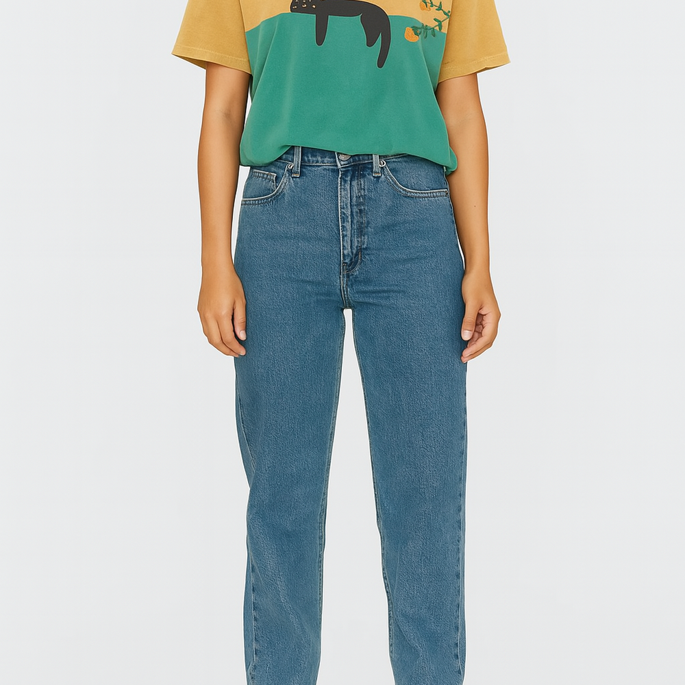 
                  
                    Feloura – T-shirt met Kattenprint voor Creatieve Draagmomenten
                  
                