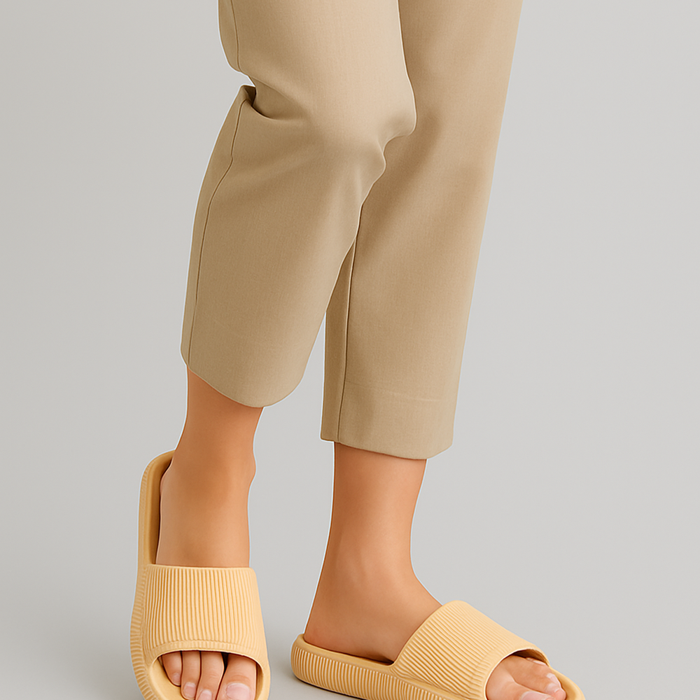 
                  
                    Flunari – Comfortabele Dempende Zomerslippers met Volledige Ondersteuning - SkinzLine
                  
                