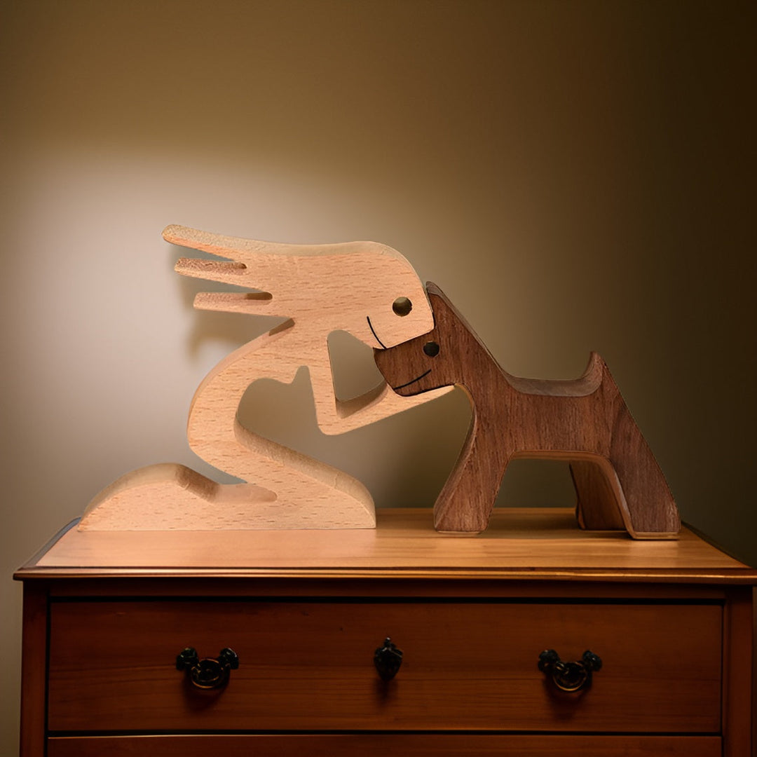 Paws of Love - Hond en Mens Houten Sculptuur Handgemaakt - Symbool van een Eeuwige Band