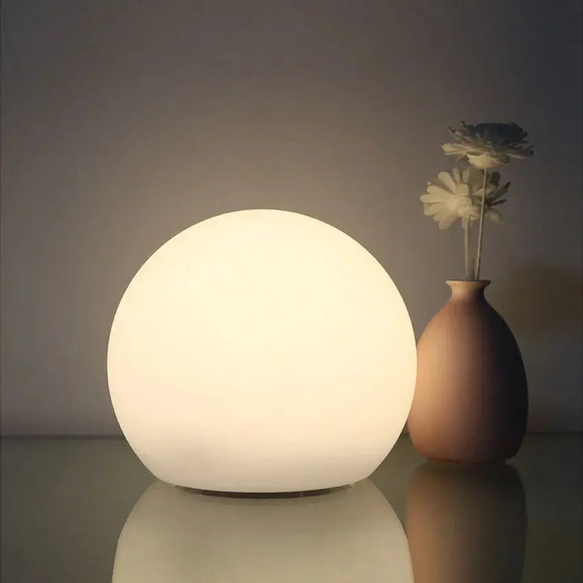 Oplaadbare led-bollamp met 16 kleuren en afstandsbediening