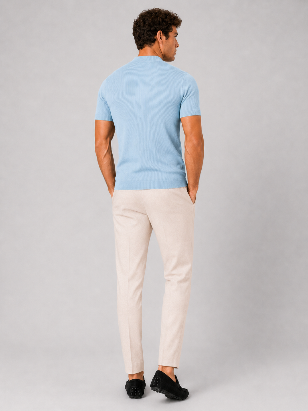 Geribd heren-T-shirt met opstaande kraag – aansluitende stretch top met korte mouwen
