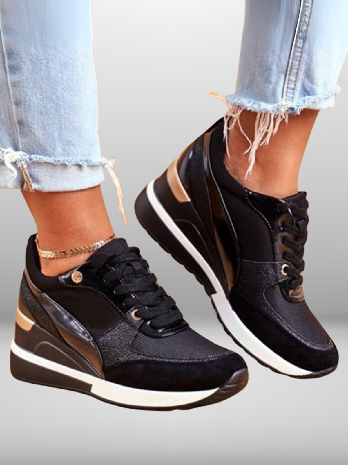 Lumira – Plateau Sneakers met Metallic Details en Sportieve Flair