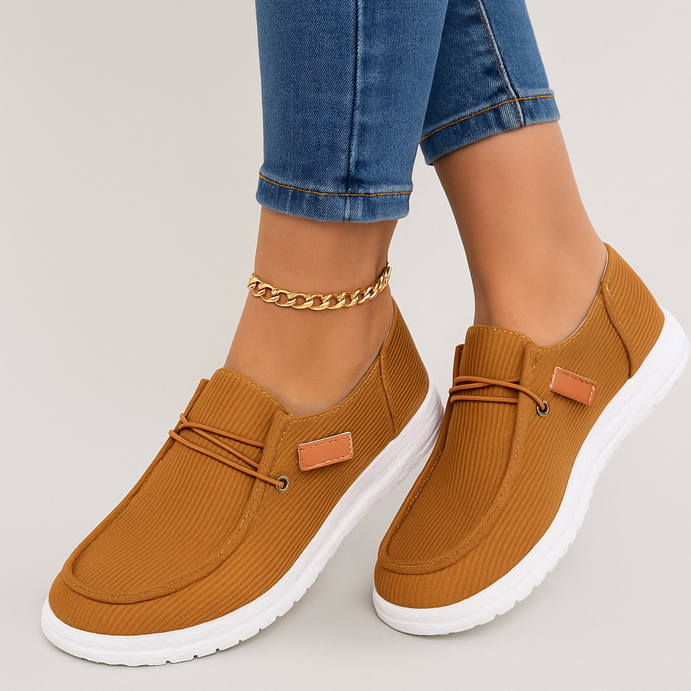 
                  
                    Lurezza – Comfortabele Slip-on Wandelschoenen voor Dames met Flexibele Pasvorm
                  
                