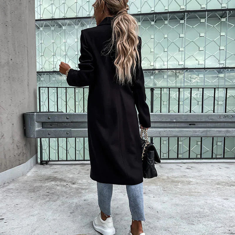 
                  
                    Alina - Stijlvolle Lange Jas met Knopen - SkinzLine
                  
                