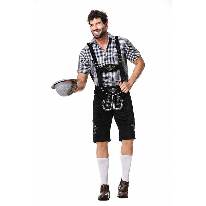 Beiers herenkostuum met lederhose en overhemd
