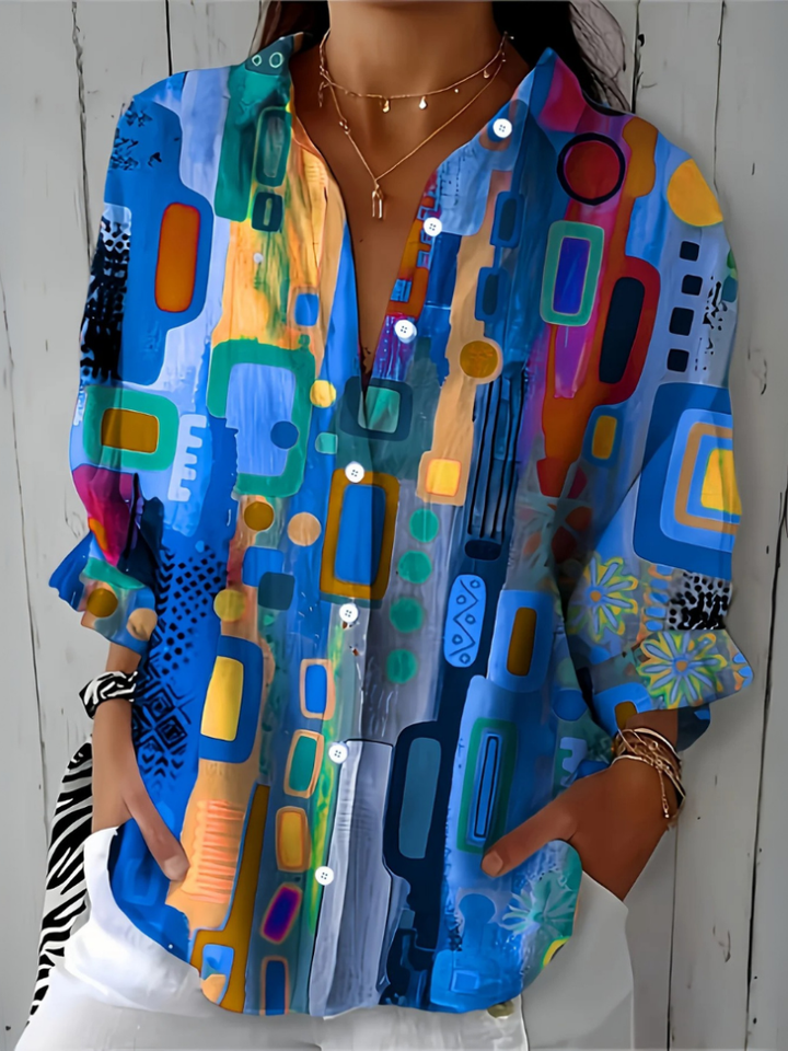 Damesblouse met kunstzinnig bedrukte knoopsluiting en losse pasvorm