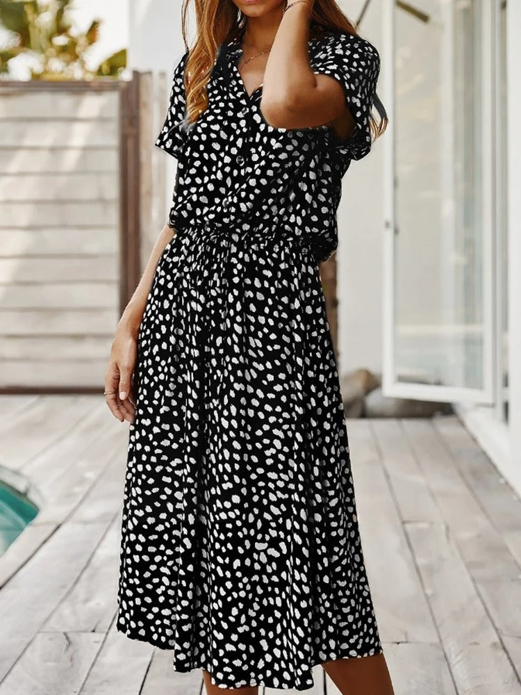 
                  
                    Lorvanna – Comfortabele Zomerjurk met Stijlvolle Print en Korte Mouwen - SkinzLine
                  
                