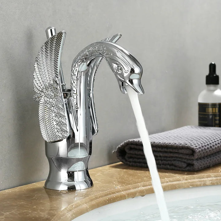 Enkele Wastafelkraan in Goud Swan