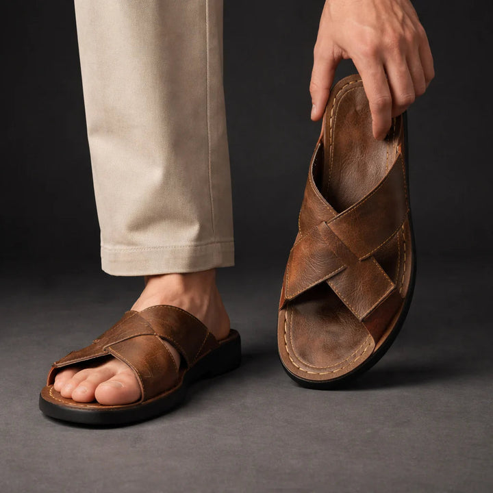 Herensandalen | Gekruiste bandjes & comfortabel instappen