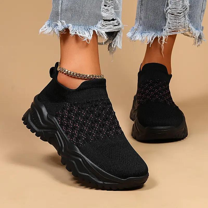 
                  
                    Runvella – Dames Slip-On Sneakers met Ondersteunend Comfort en Veelzijdige Stijl
                  
                