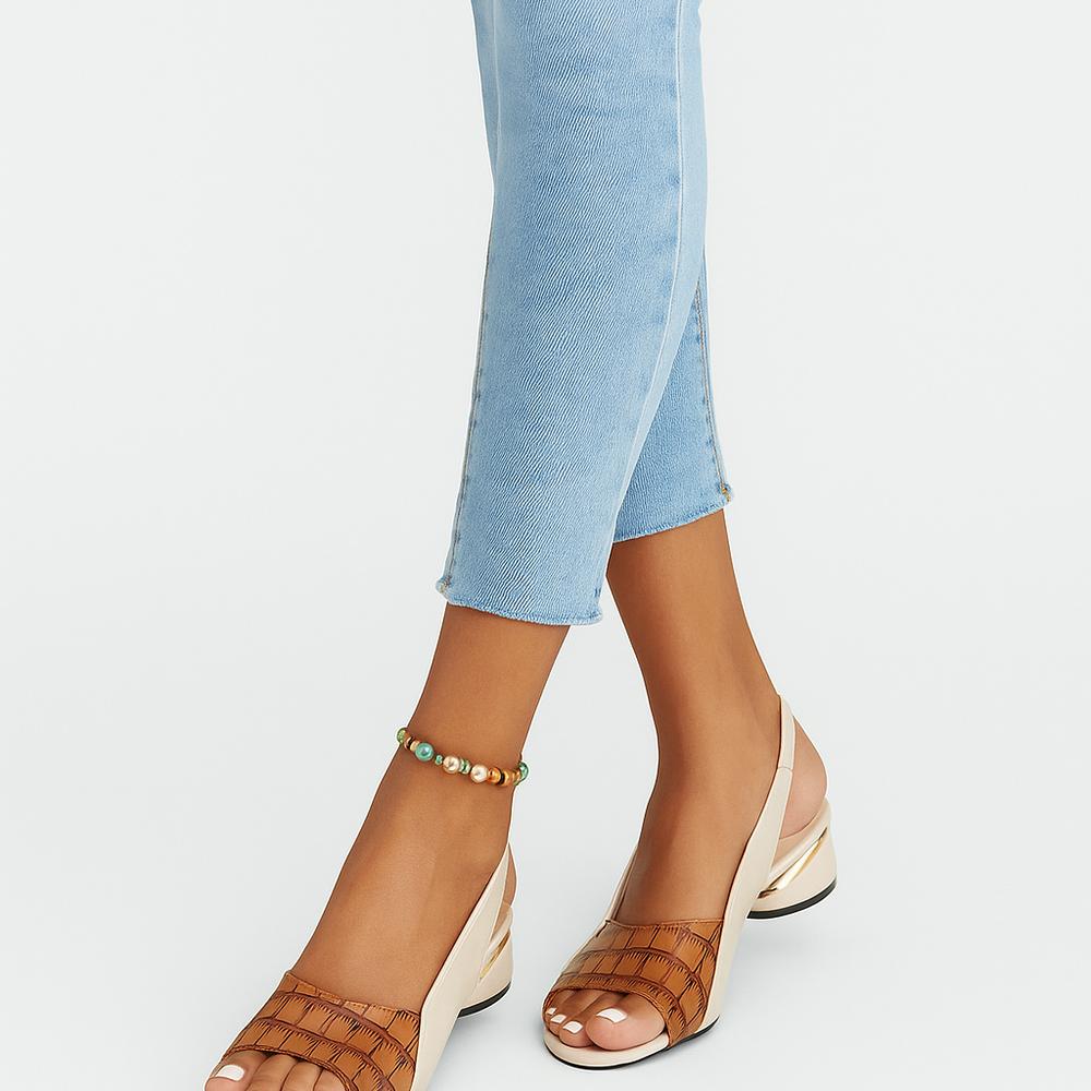 
                  
                    Solvella – Open Dames Sandalen met Blokhak en Elegante Afwerking
                  
                