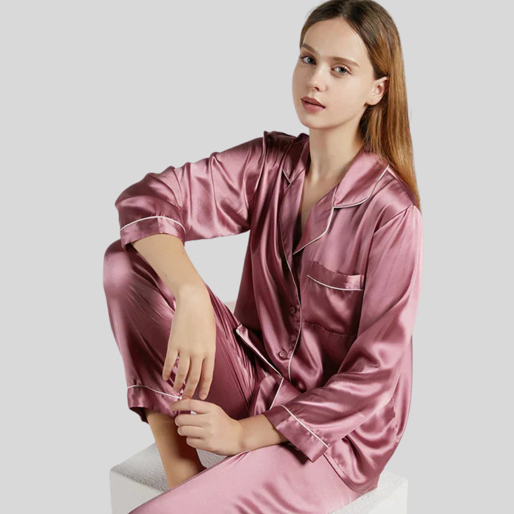 Zijden pyjama's - elegante nachtkleding voor dames