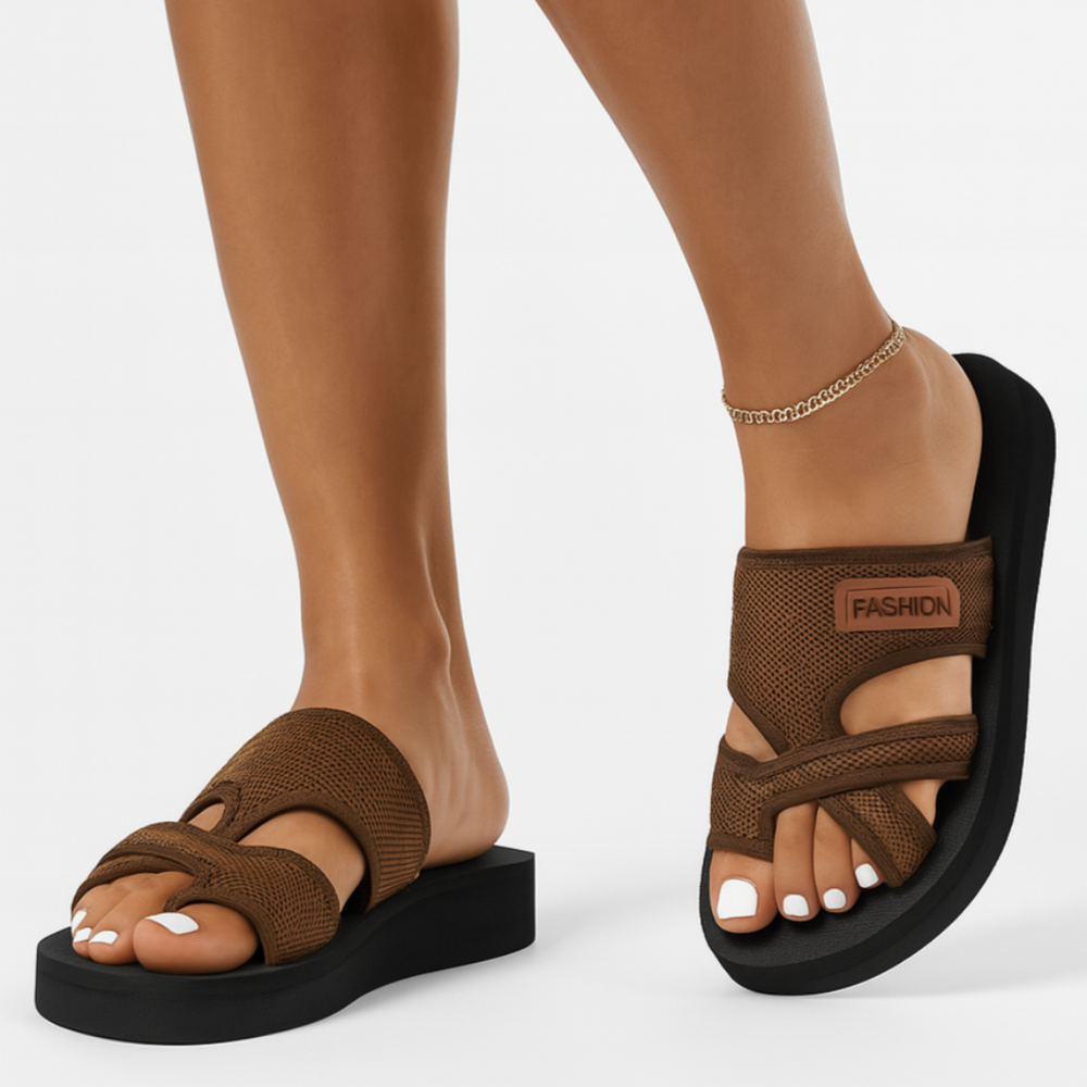 
                  
                    Veloura – Orthopedische Klittenbandsandalen met Ergonomische Ondersteuning en Lichtgewicht Demping
                  
                