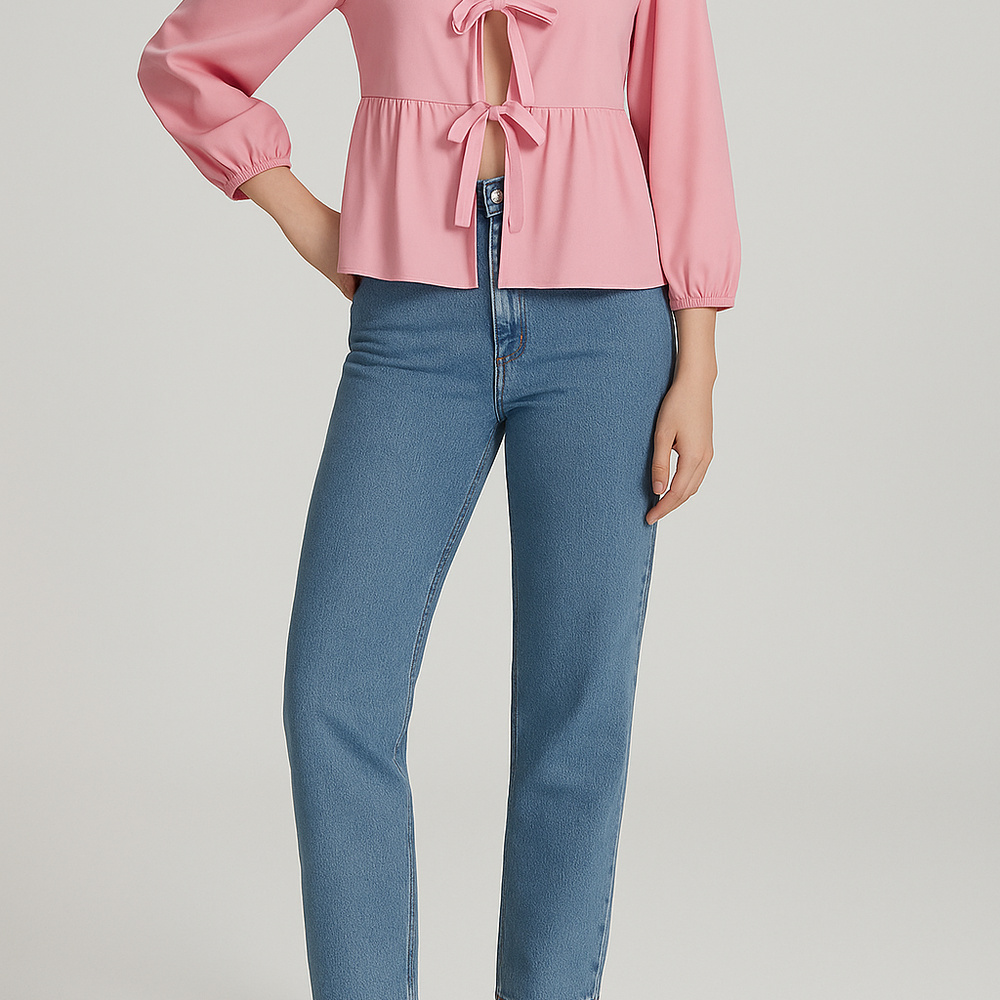 
                  
                    Vivette – Pofmouw Peplum Blouse met Striksluiting
                  
                