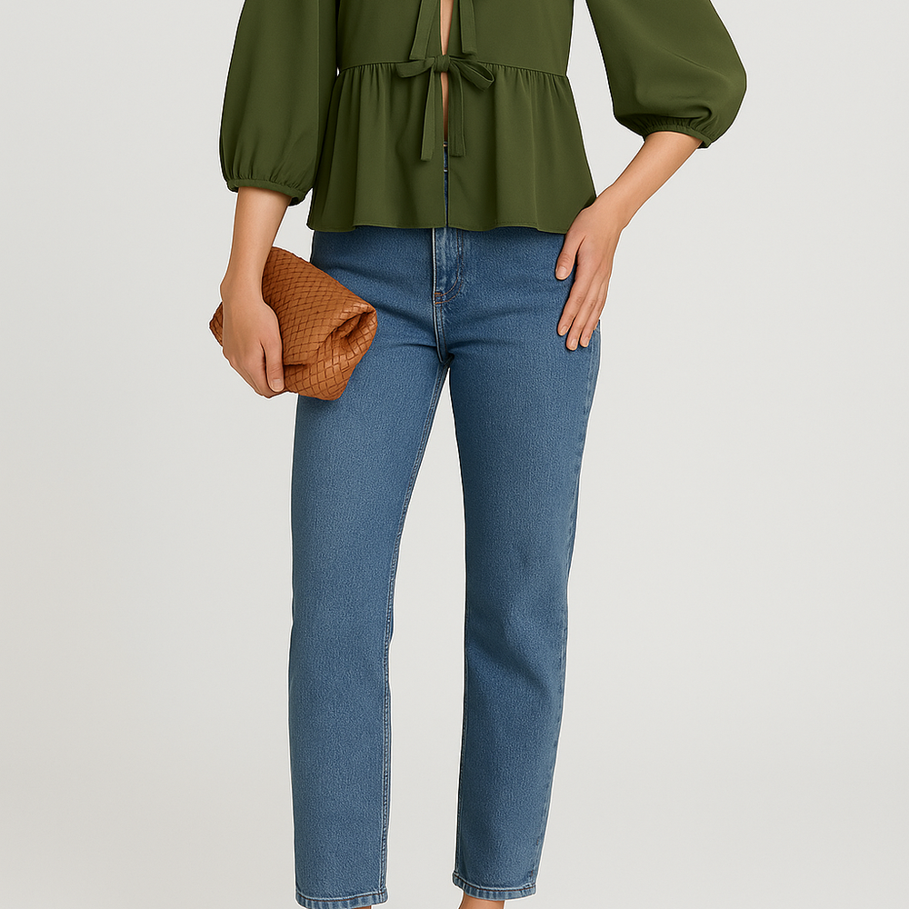 Vivette – Pofmouw Peplum Blouse met Striksluiting
