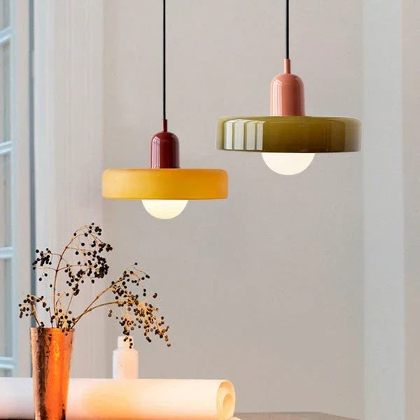 Bauhaus pendelleuchte van gekleurd glas