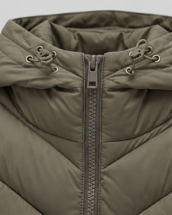 Pufferjas voor dames met capuchon, chevron-stiksels en rits aan de voorkant