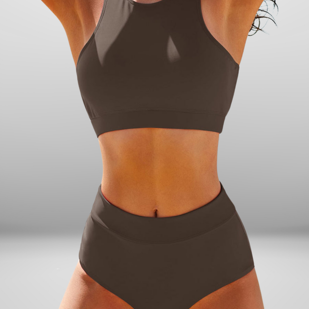 
                  
                    Zavaya – Sportieve Bikini met Hoge Hals en High-Waist Slip
                  
                